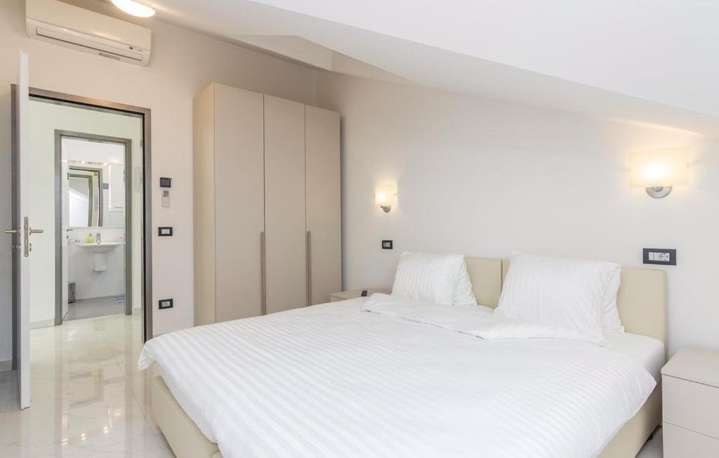 Funtana Appartements An Der 1 Reihe Vom Meer Esterno foto