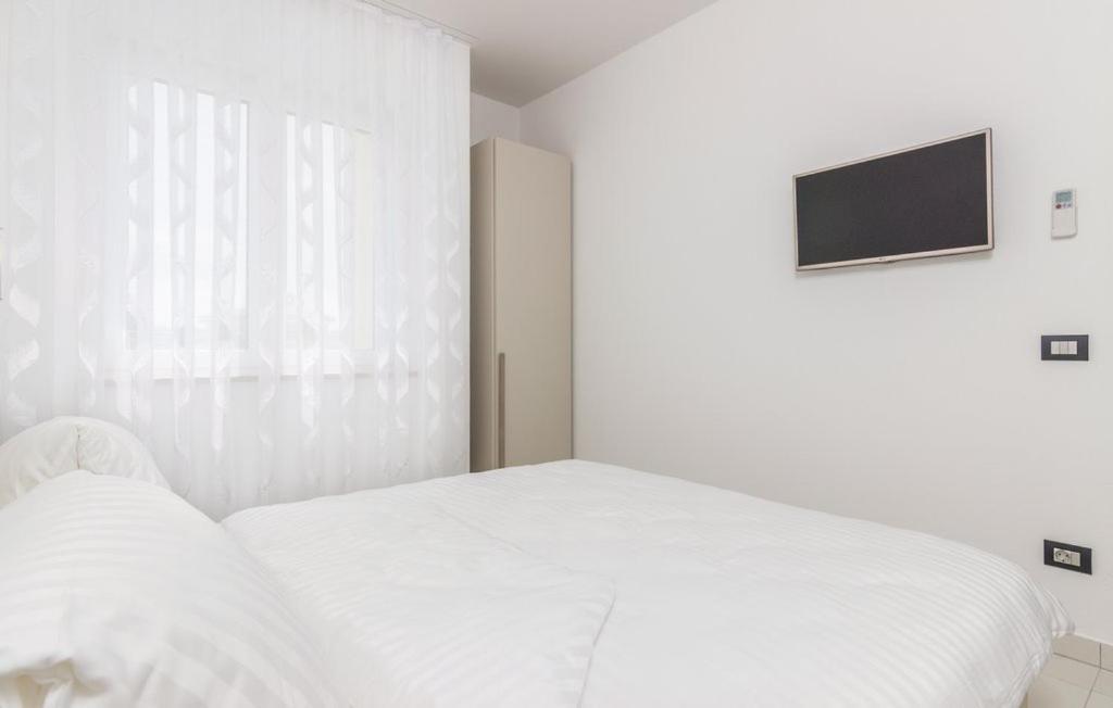 Funtana Appartements An Der 1 Reihe Vom Meer Esterno foto
